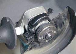 Makita DGA504 RME