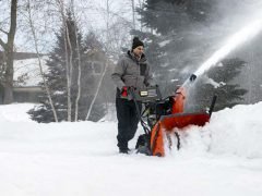 Husqvarna ST 330PT снегоотбрасыватель снегоуборщик гусеничный снегоочиститель