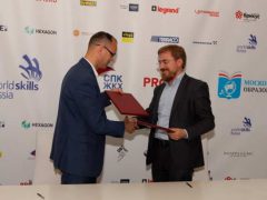 Grundfos Грундфос WorldSkills Russia соглашение сотрудничество Сергей Захаров Дмитрий Глушко директор
