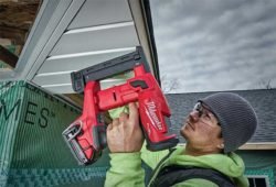 Аккумуляторный степлер Milwaukee M18 FNCS18GS