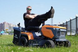 Villartec MR 1592H садовый трактор
