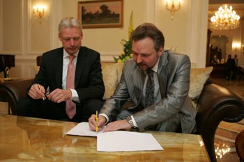 ITE объединяет усилия с Deutsche Messe для проведения ряда промышленных выставок в Москве в 2010 году ITE объединяет усилия с Deutsche Messe для проведения ряда промышленных выставок в Москве в 2010 году