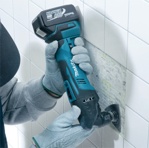 Makita BTM40/ BTM50/ TM3000C: аккумуляторные многофункциональные инструменты (TM3000C — сетевой) Makita BTM40/ BTM50/ TM3000C: аккумуляторные многофункциональные инструменты (TM3000C — сетевой)